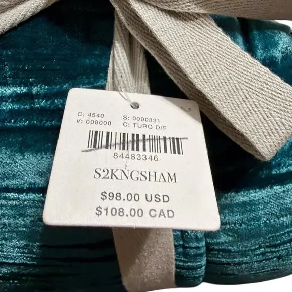 Set of Two (2) Luxurious Plush Crushed Velvet King Shams - Picture 6 of 6